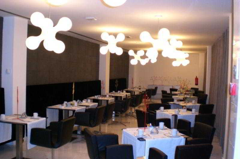 ホテル アイコニク レックス ロスピタレート・デ・リョブレガート レストラン 写真